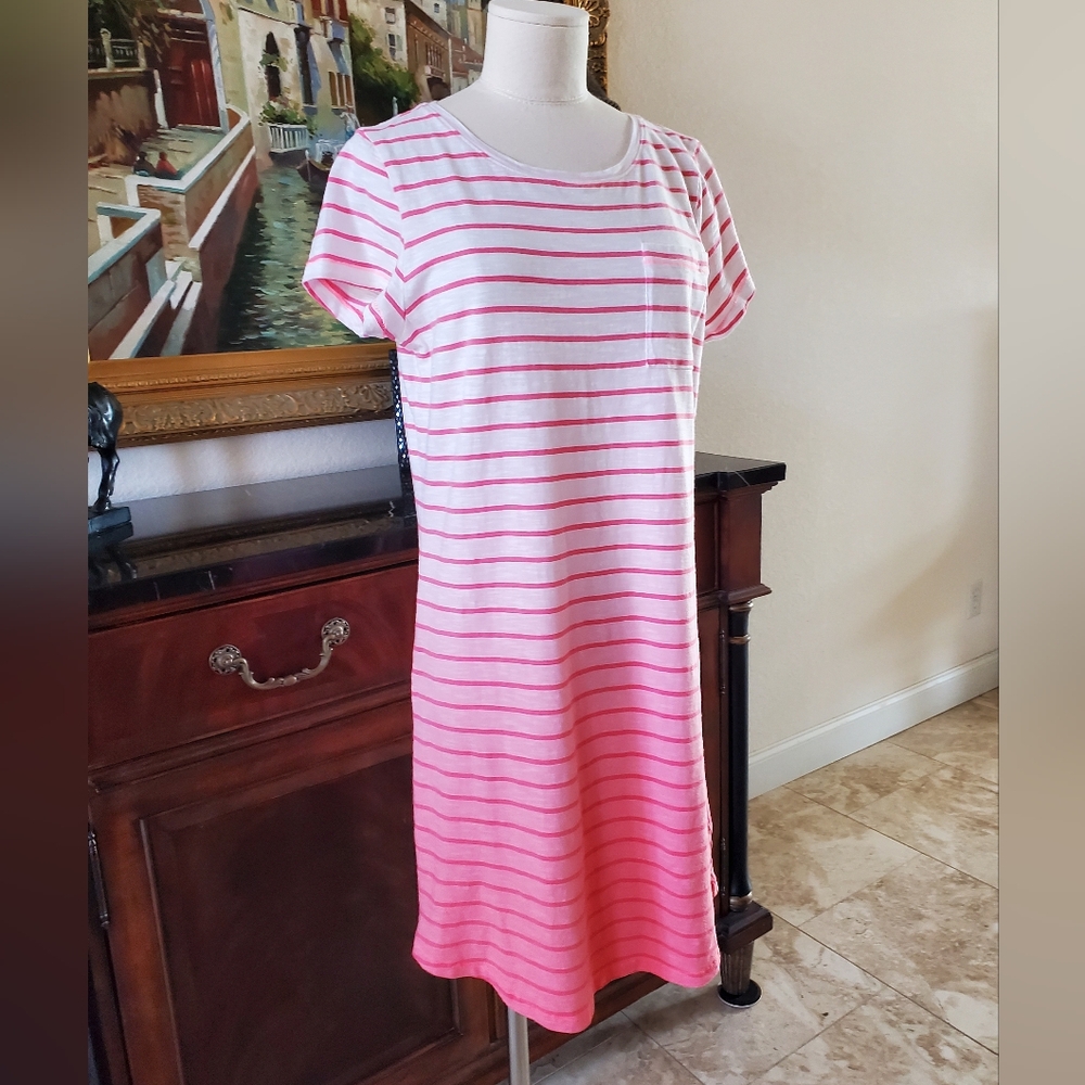Vineyard Vines Pink Striped Dress!!🌺🍑🌺